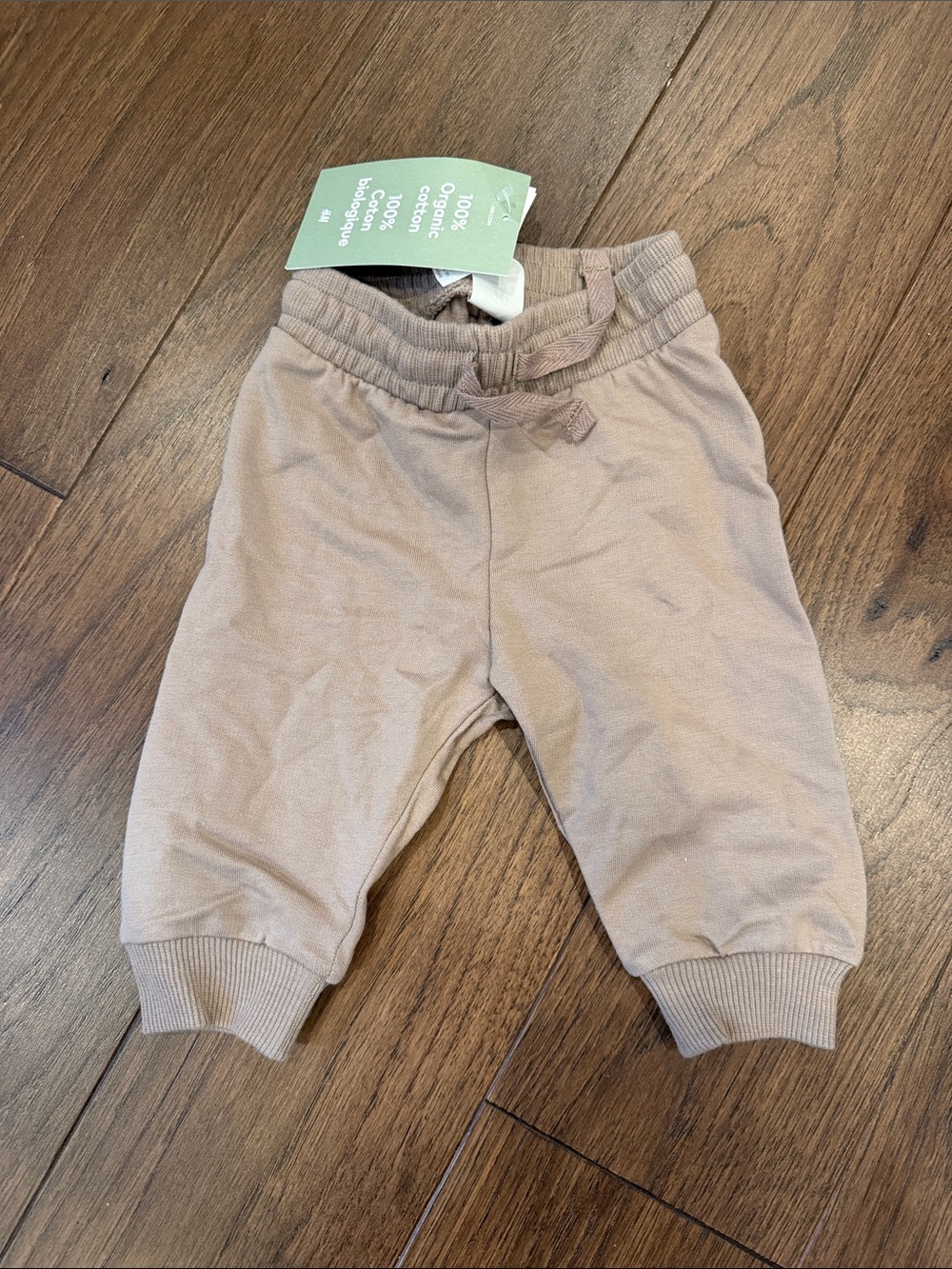 H&M Newborn Beige Jogger Pants NWT - C39-111